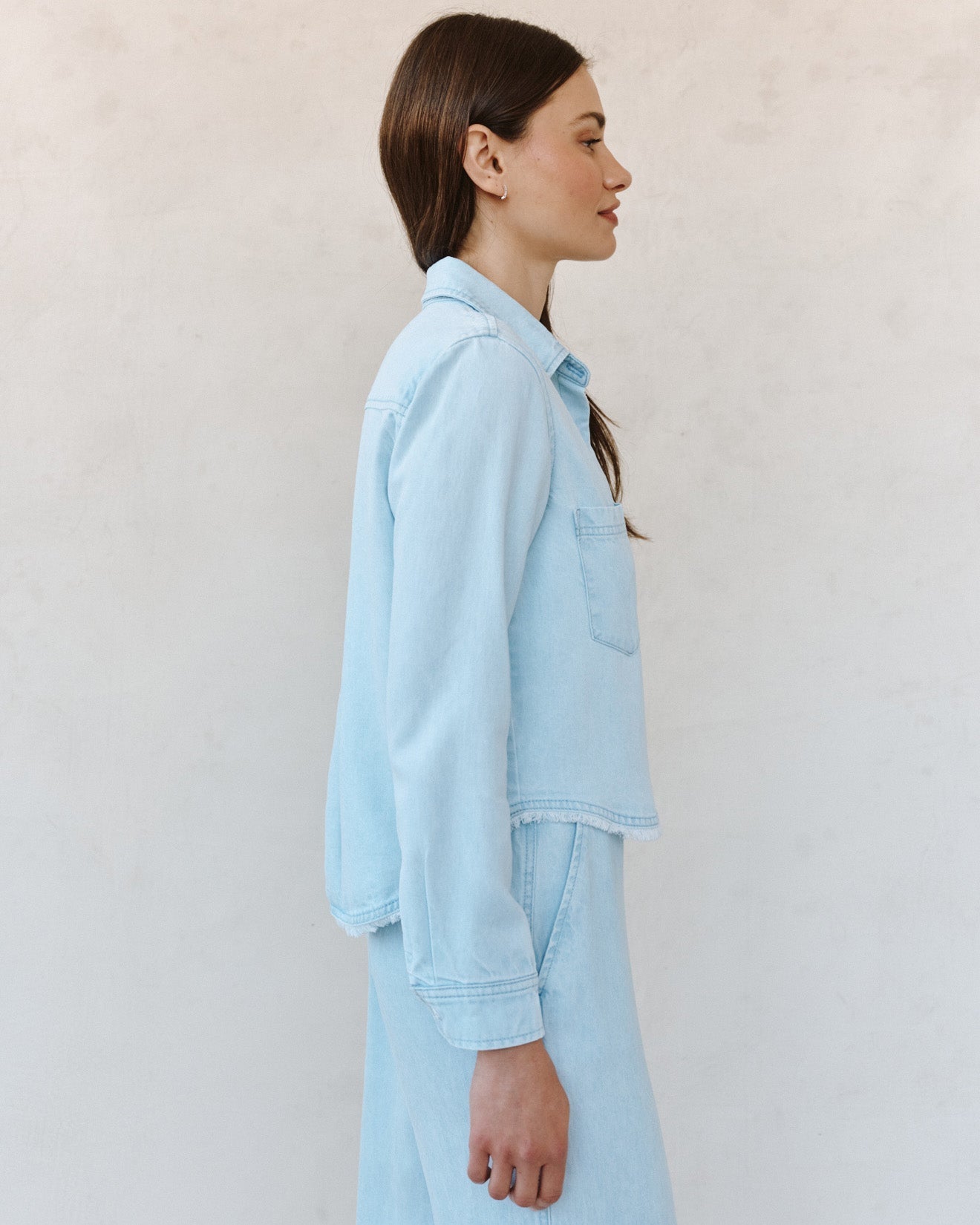 Bella Dahl Two Pocket Fray Hem Shirt - Coastal Fade Wash