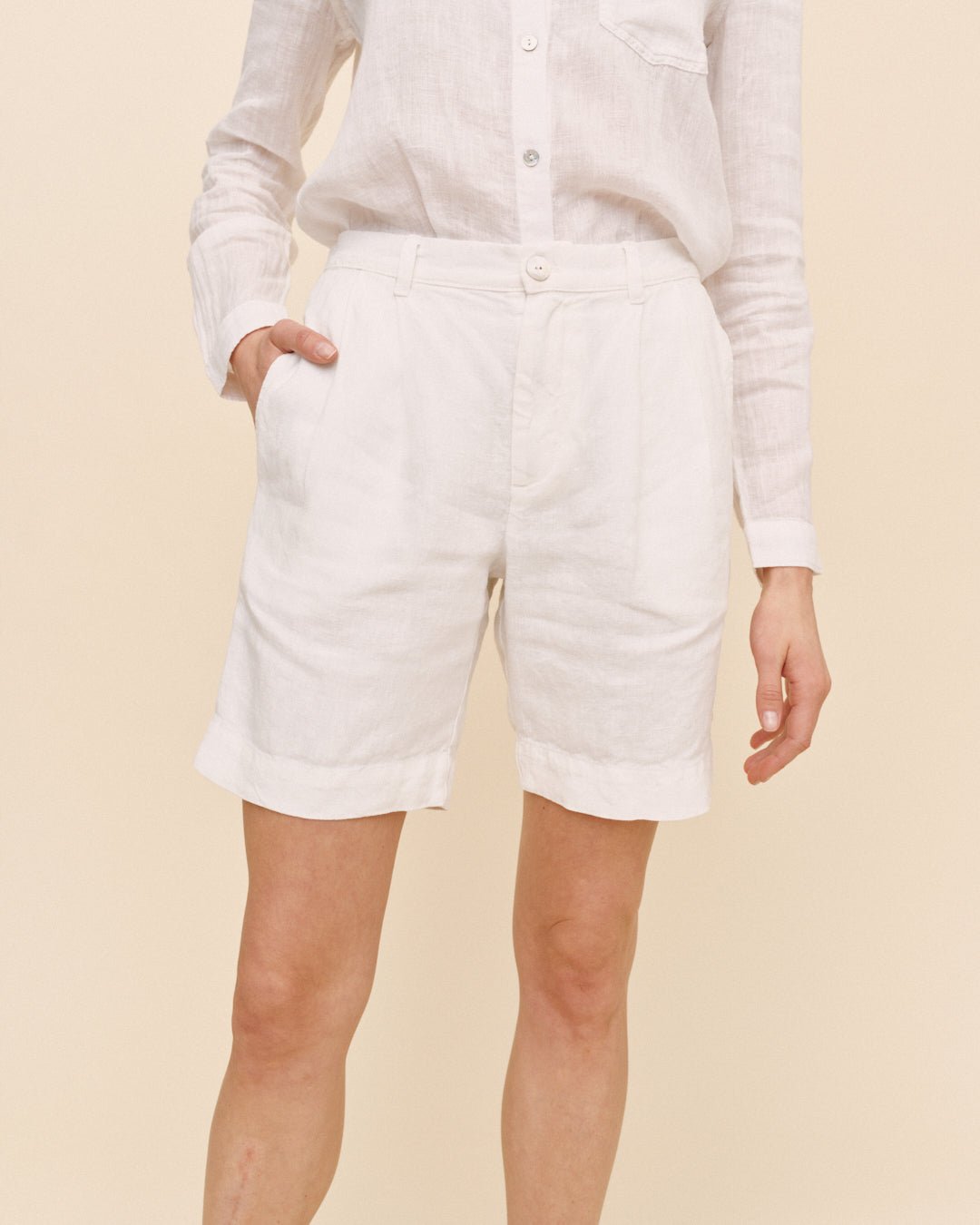 Bella Dahl Pleated Bermuda - White