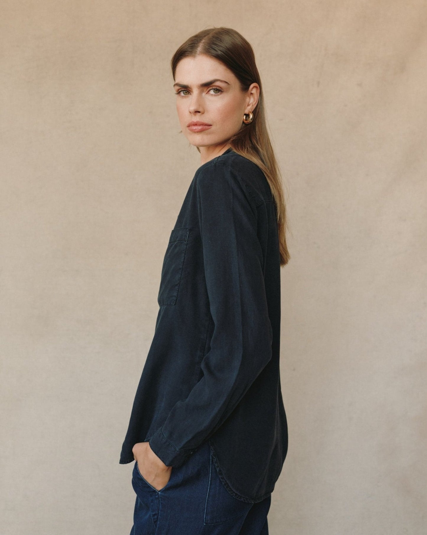 Bella Dahl Two Pocket Button Down Shirt in Vintage Black - Bella Dahl