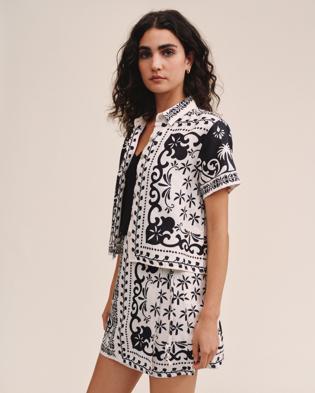 Bella Dahl Bandana Short Sleeve Camp Shirt - Tropical Bandana Print