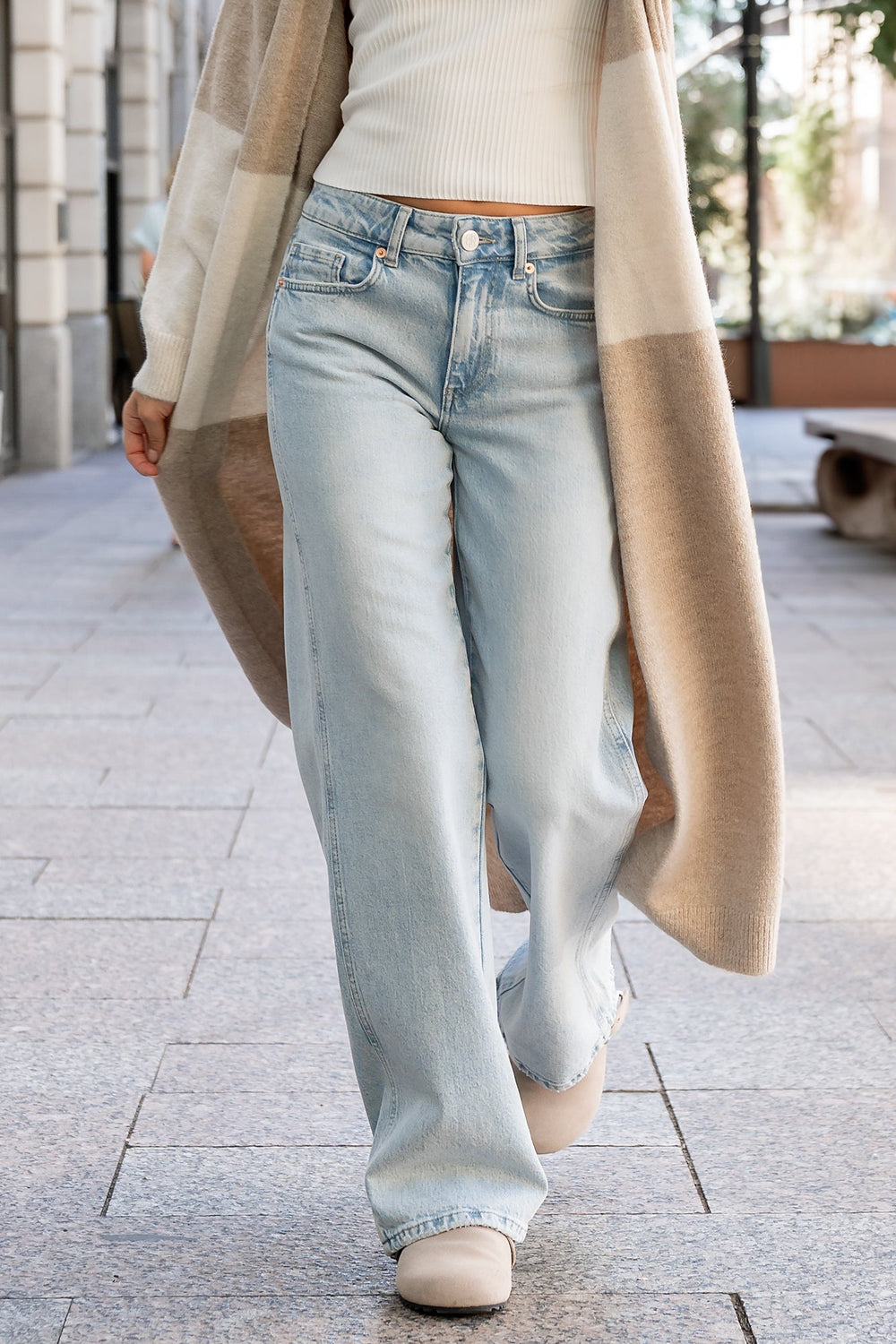 Riley Mid Rise Relaxed Fit Jeans | Baltic Born Light Wash