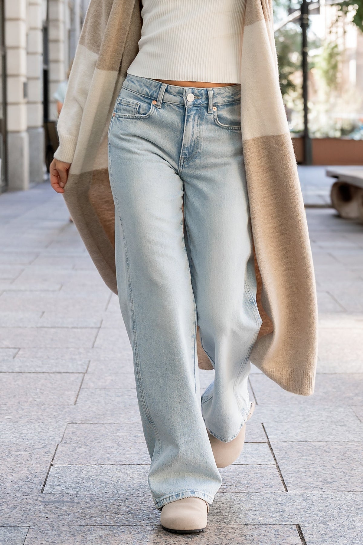 Riley Mid Rise Relaxed Fit Jeans | Baltic Born Light Wash