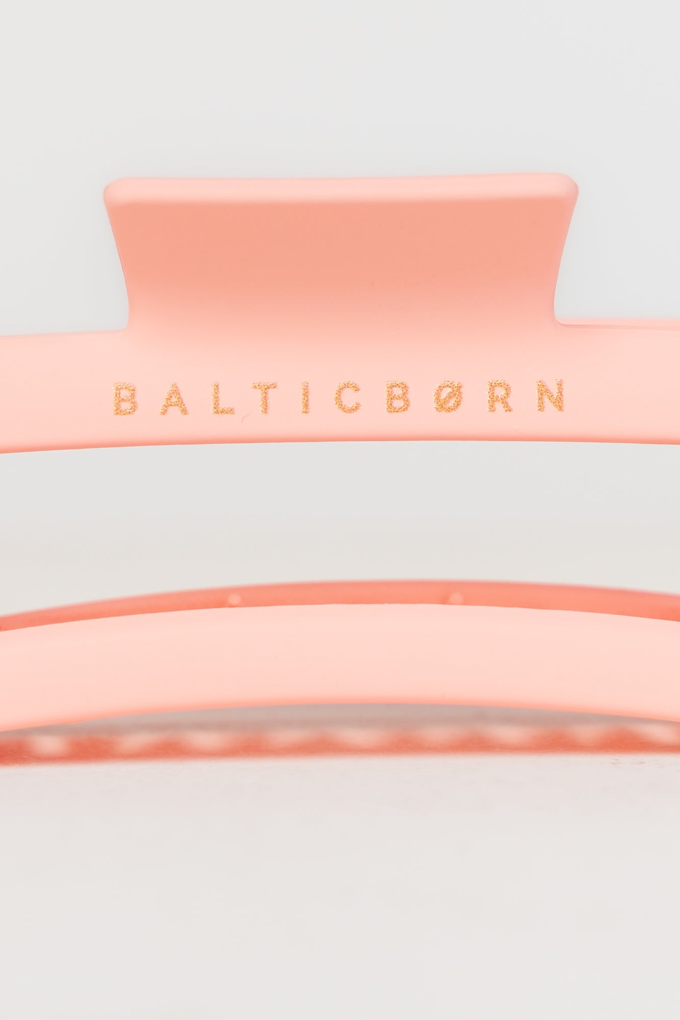 Trixie Matte Claw Clip | Baltic Born Pink
