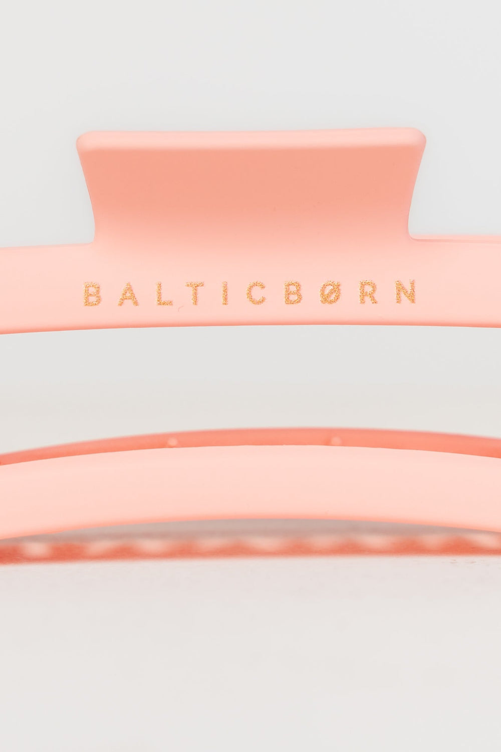 Trixie Matte Claw Clip | Baltic Born Pink