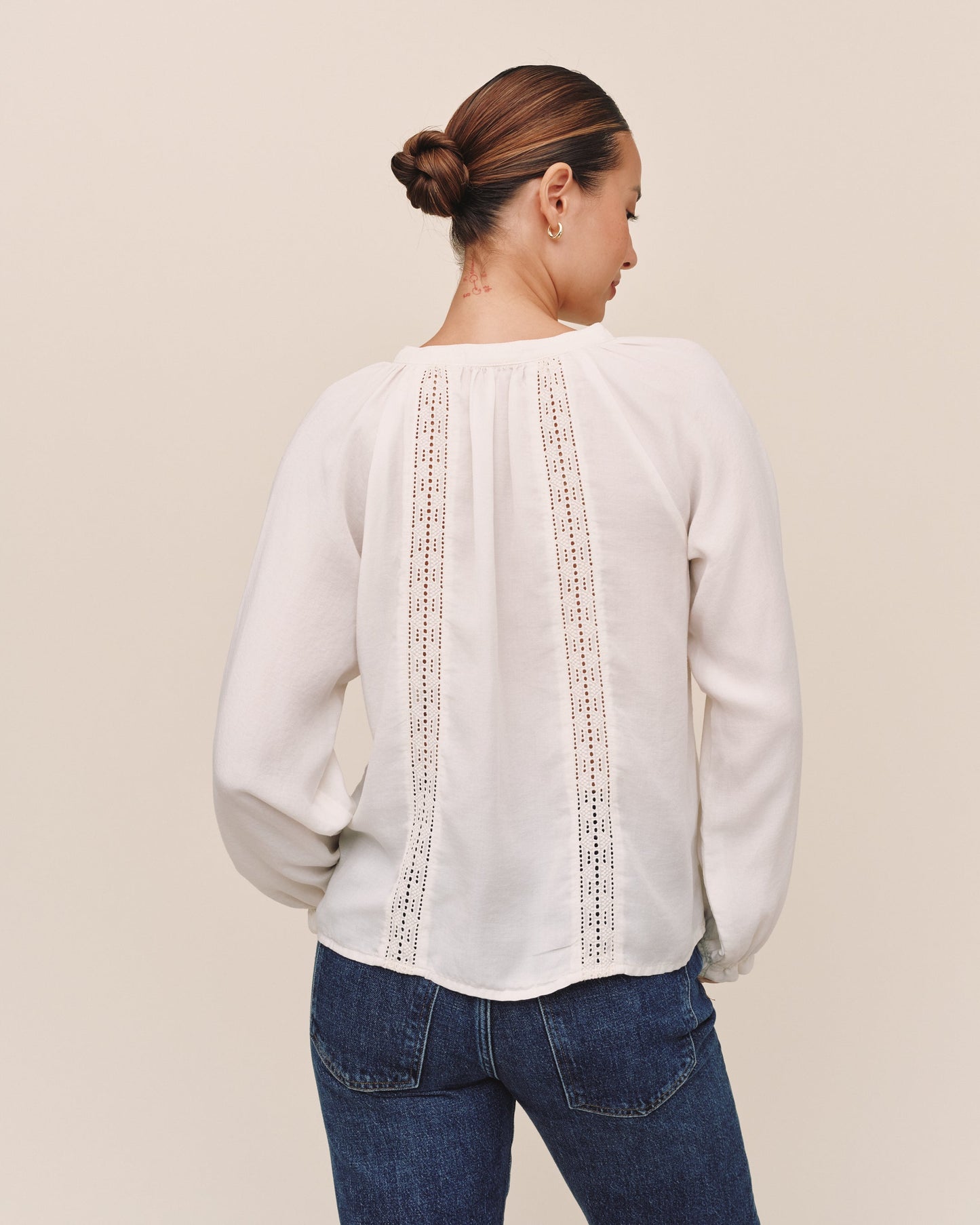 Bella Dahl Raglan Sleeve Top With Lace Inset - Ivory