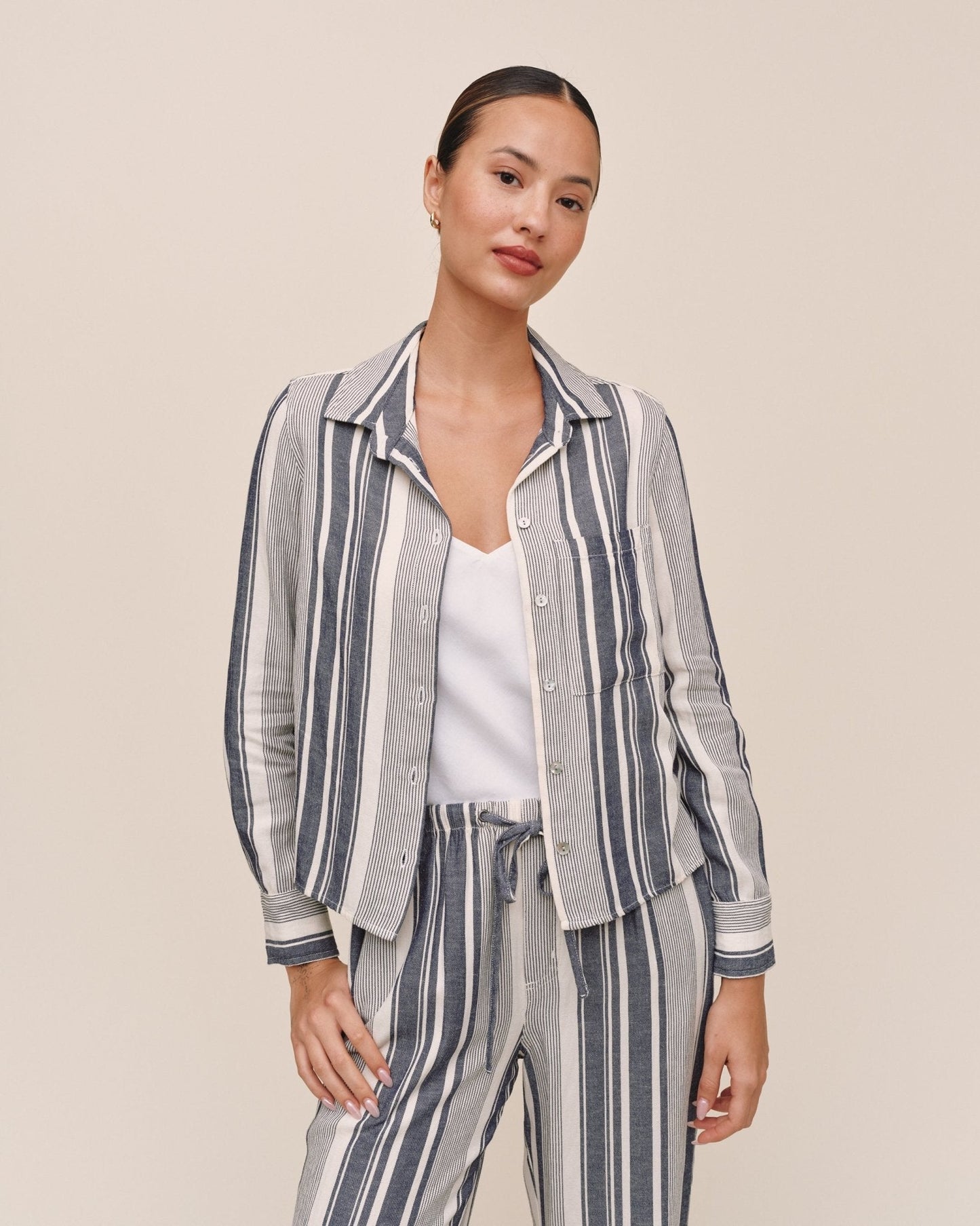 Bella Dahl Long Sleeve Crop Pocket Shirt - Worn Navy Stripe