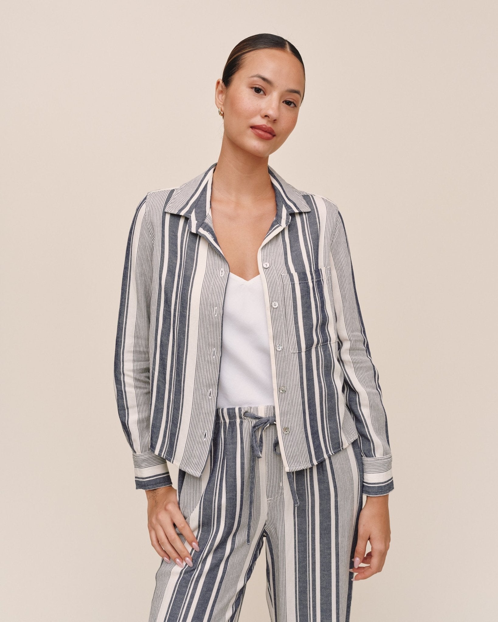 Bella Dahl Long Sleeve Crop Pocket Shirt - Worn Navy Stripe