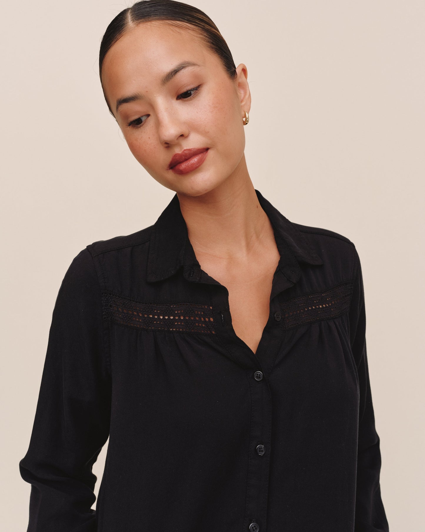 Bella Dahl Long Sleeve Shirt With Lace Inset - Black