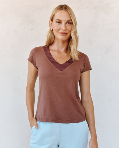 Bella Dahl Mixed V Neck Tee - Mocha Cloud