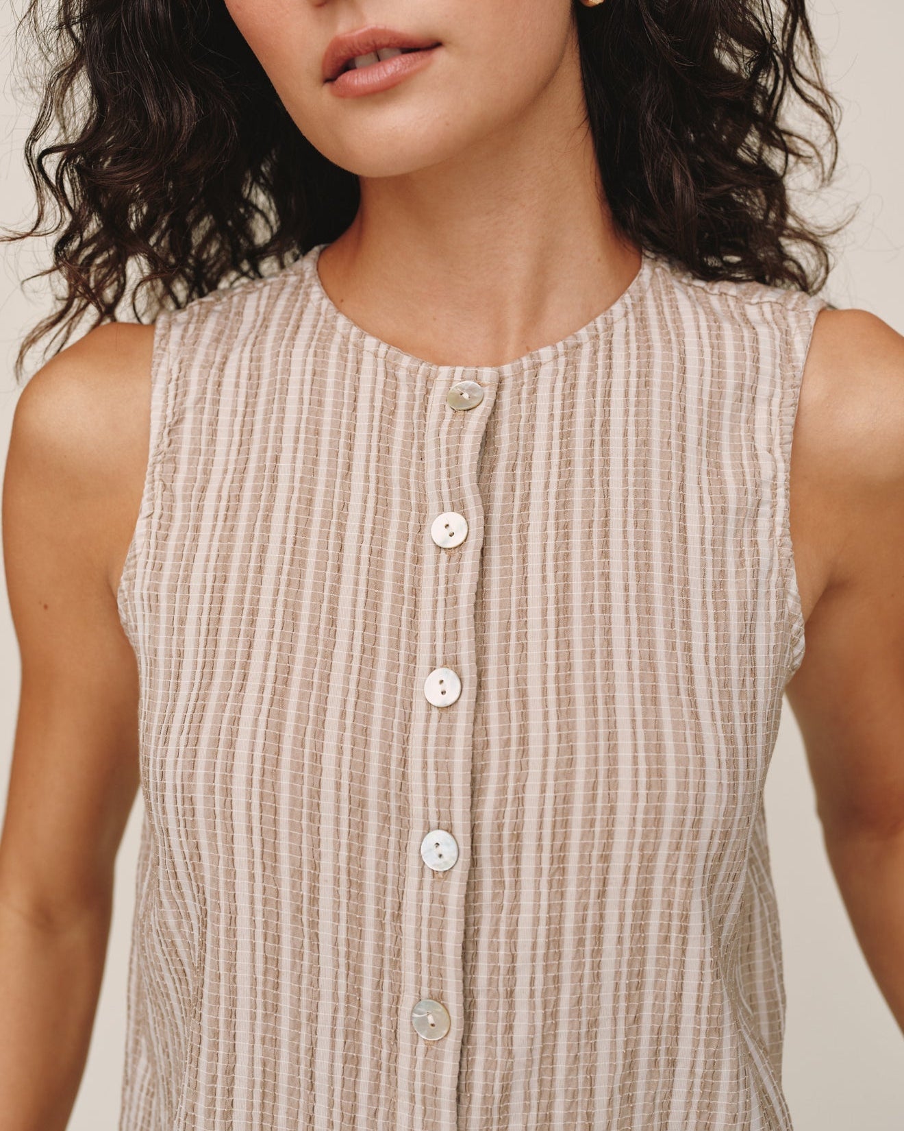 Bella Dahl Sleeveless Button Front Top - Driftwood