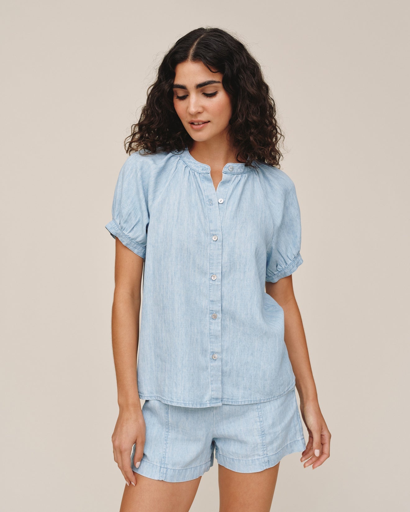 Bella Dahl Short Sleeve Raglan Shirt - Sun Bleached Wash