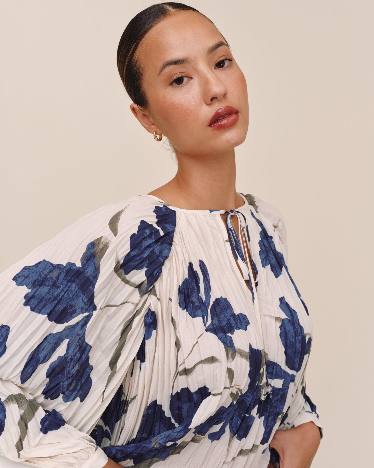 Bella Dahl Pleated Tie Front Top - Indigo Iris Print
