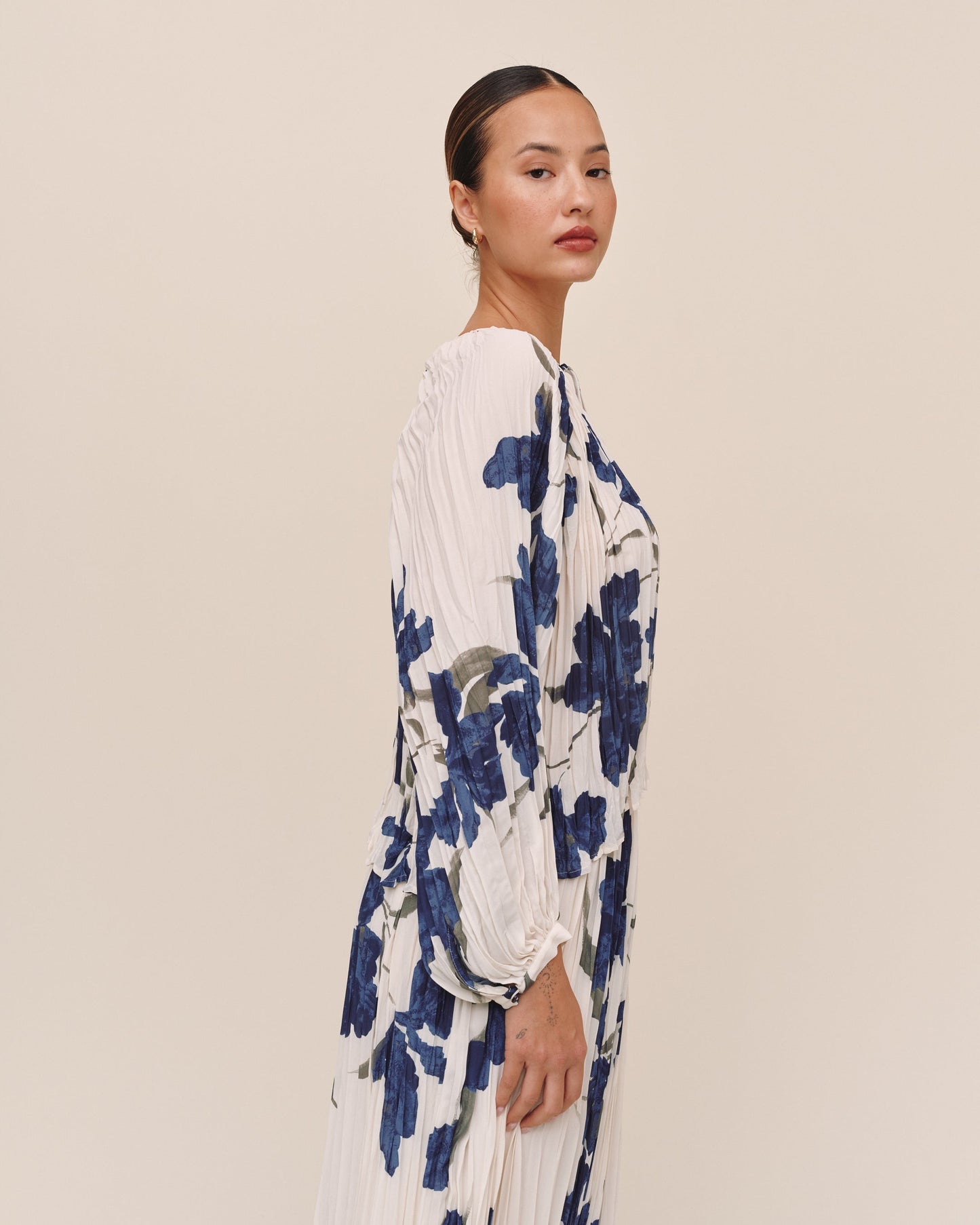 Bella Dahl Pleated Tie Front Top - Indigo Iris Print