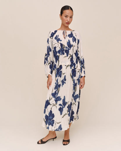 Bella Dahl Pleated Tie Front Top - Indigo Iris Print