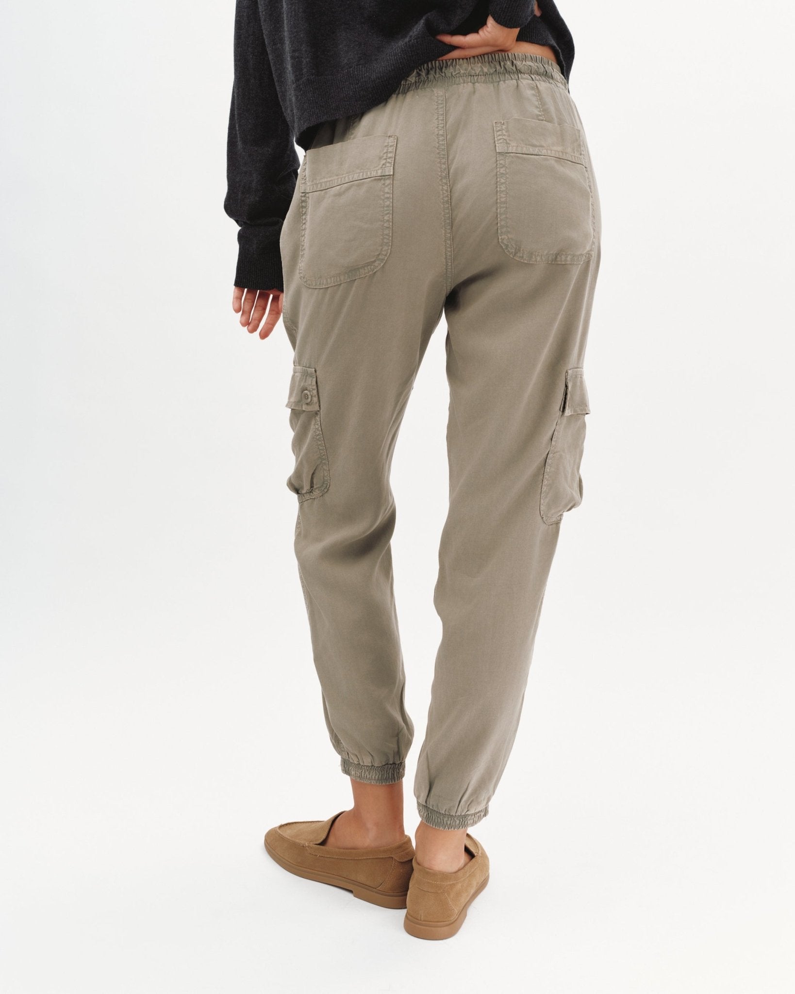 Bella Dahl Cargo Track Pants in Soft Army - Bella Dahl