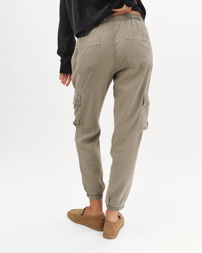 Bella Dahl Cargo Track Pants in Soft Army - Bella Dahl