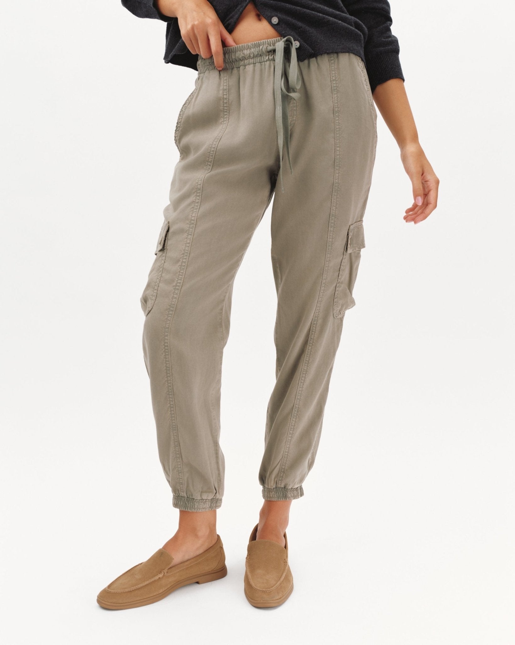 Bella Dahl Cargo Track Pants in Soft Army - Bella Dahl