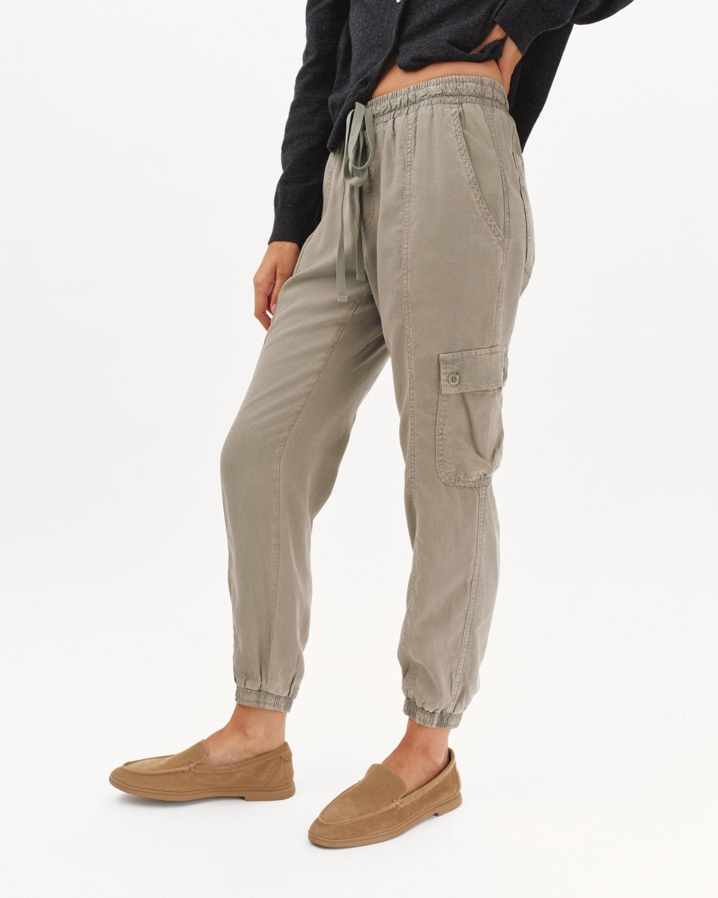 Bella Dahl Cargo Track Pants in Soft Army - Bella Dahl