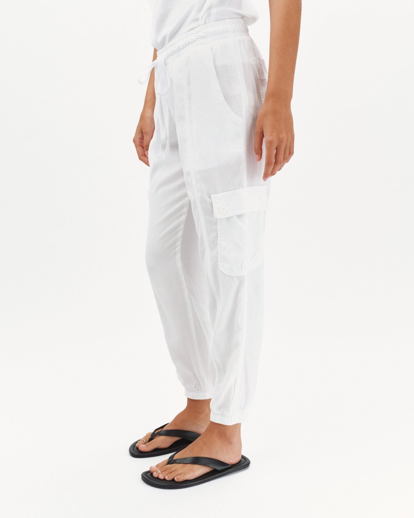 Bella Dahl Effortless White Cargo Track Pants for Women - Bella Dahl
