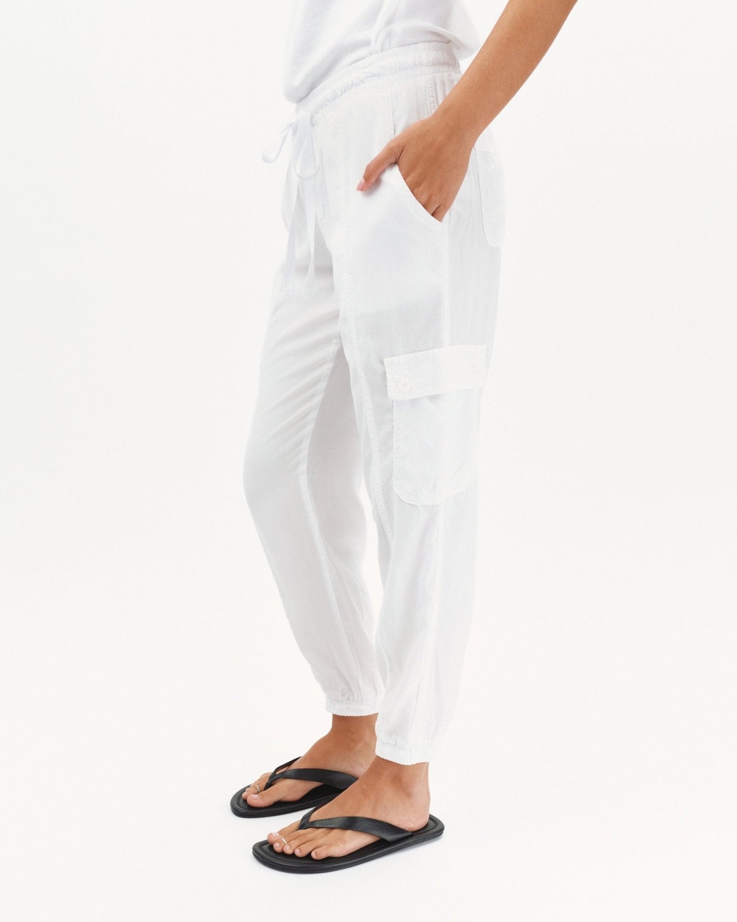 Bella Dahl Effortless White Cargo Track Pants for Women - Bella Dahl