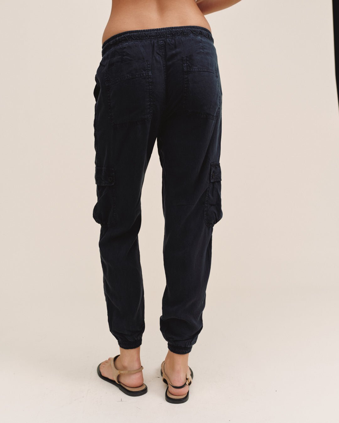 Bella Dahl Effortless Cargo Track Pants in Black - Bella Dahl