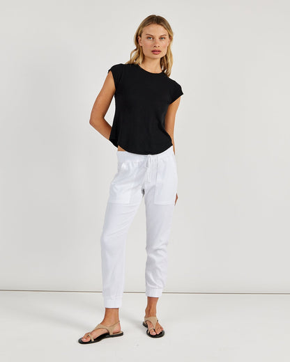 Bella Dahl Pocket Jogger in White: Versatile Everyday Pant - Bella Dahl