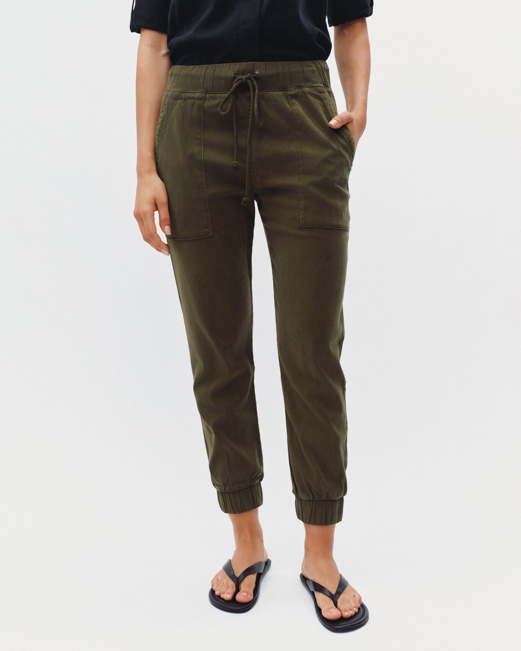 Bella Dahl Pocket Jogger - Olive Night