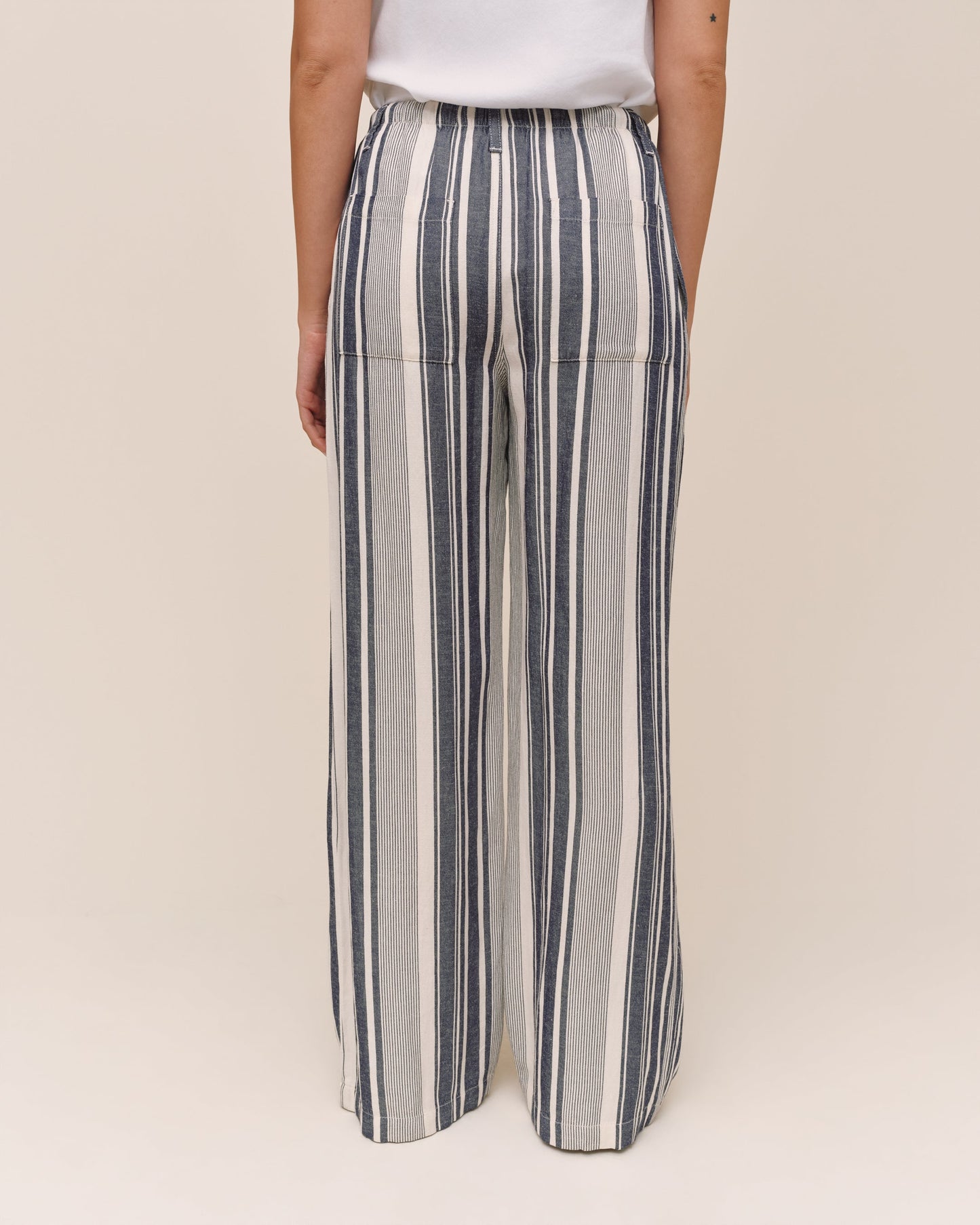 Bella Dahl Clean Wide Leg Pant - Worn Navy Stripe