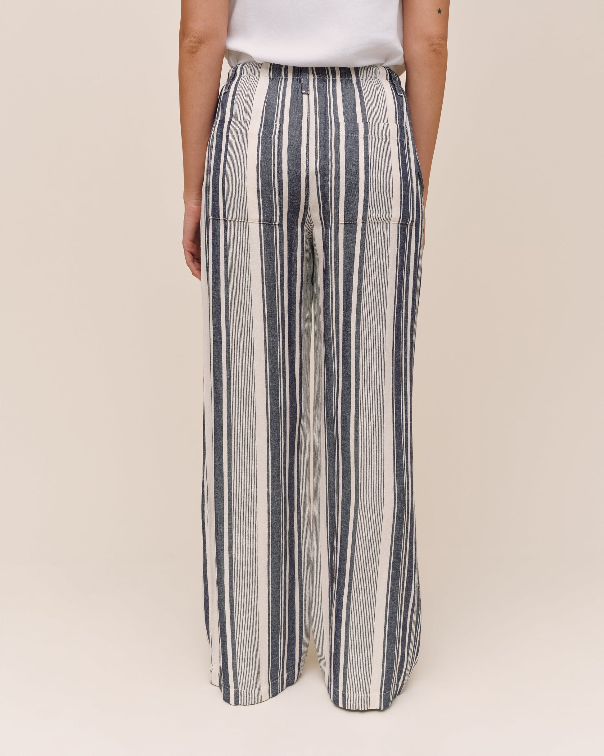 Bella Dahl Clean Wide Leg Pant - Worn Navy Stripe