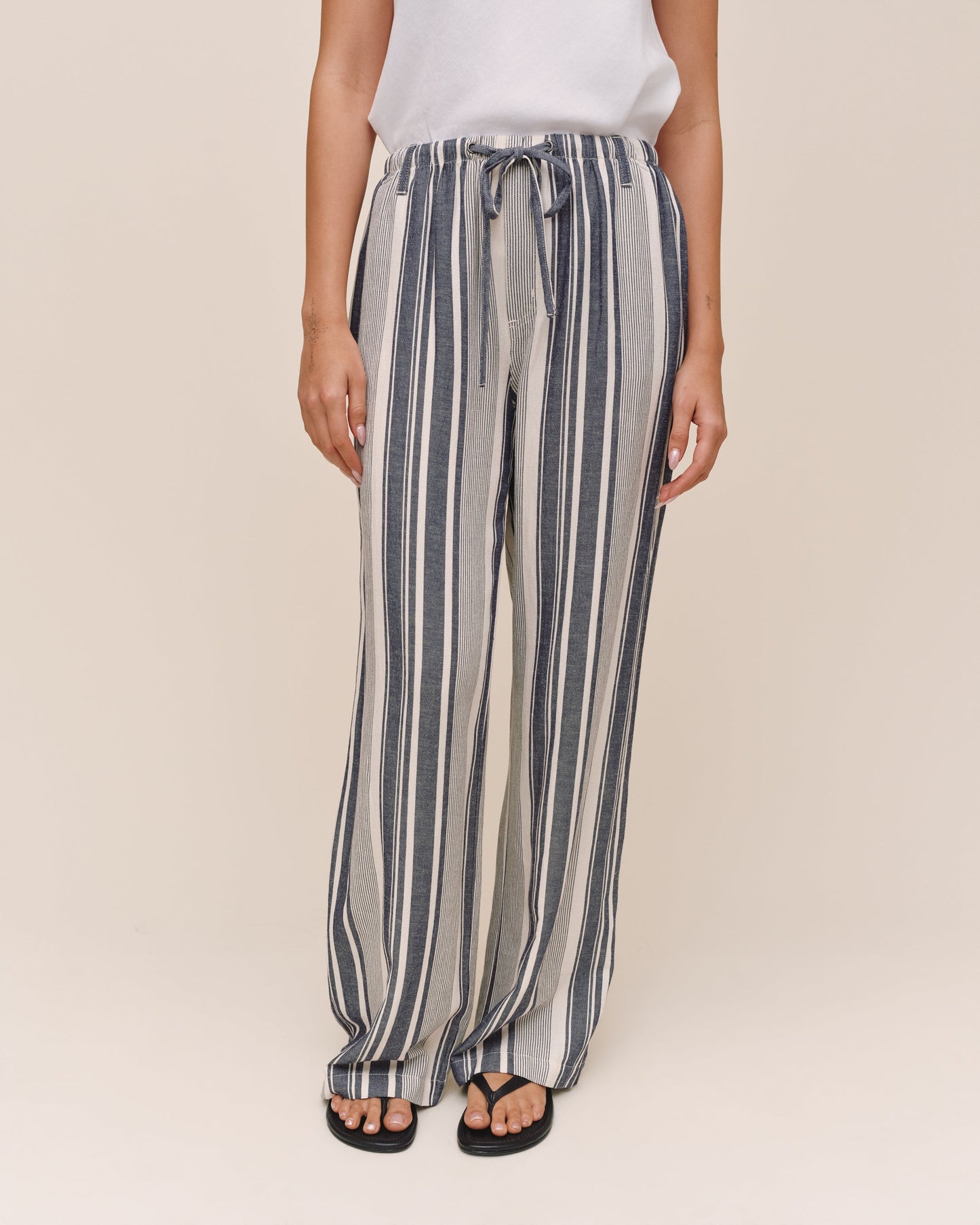 Bella Dahl Clean Wide Leg Pant - Worn Navy Stripe