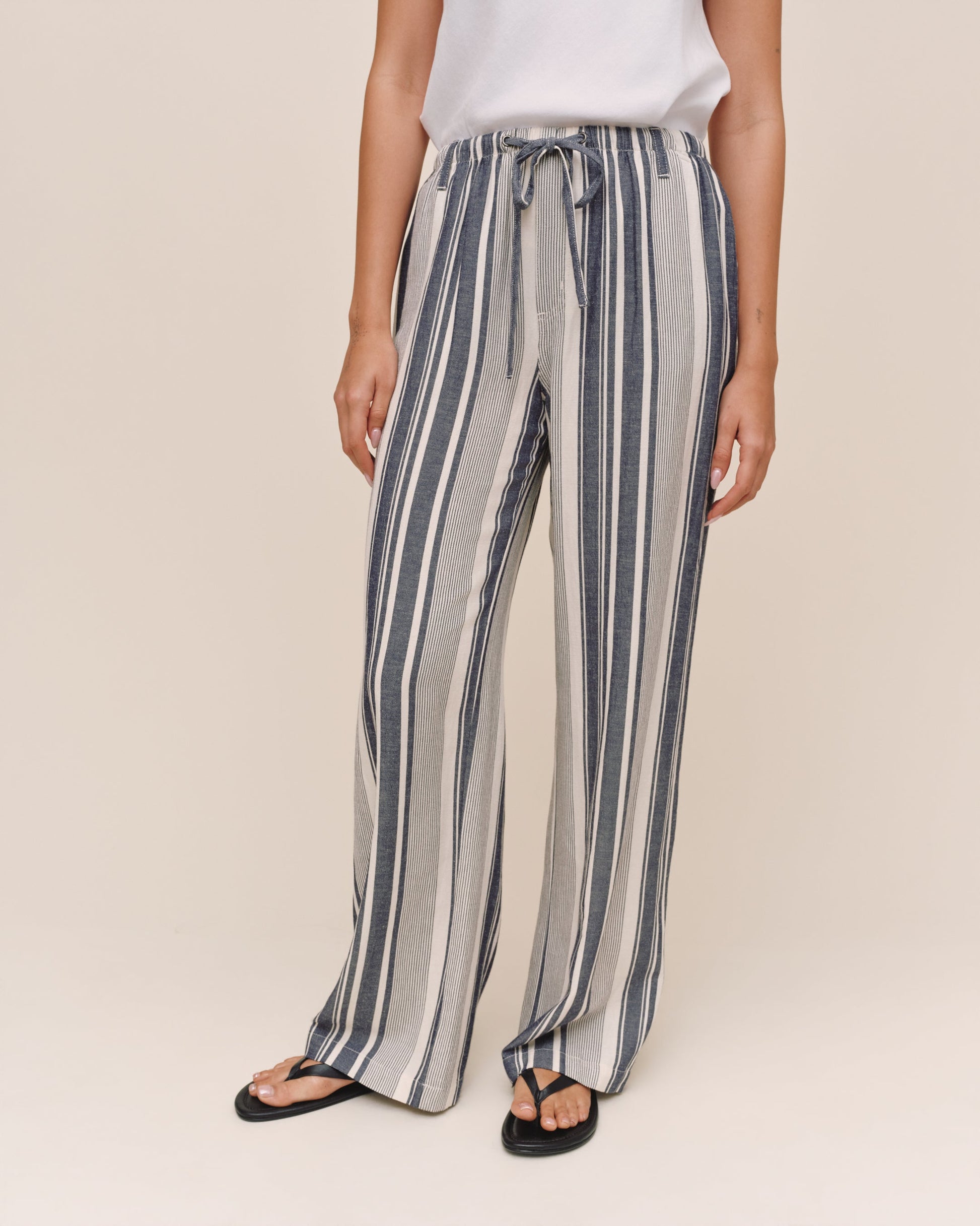 Bella Dahl Clean Wide Leg Pant - Worn Navy Stripe