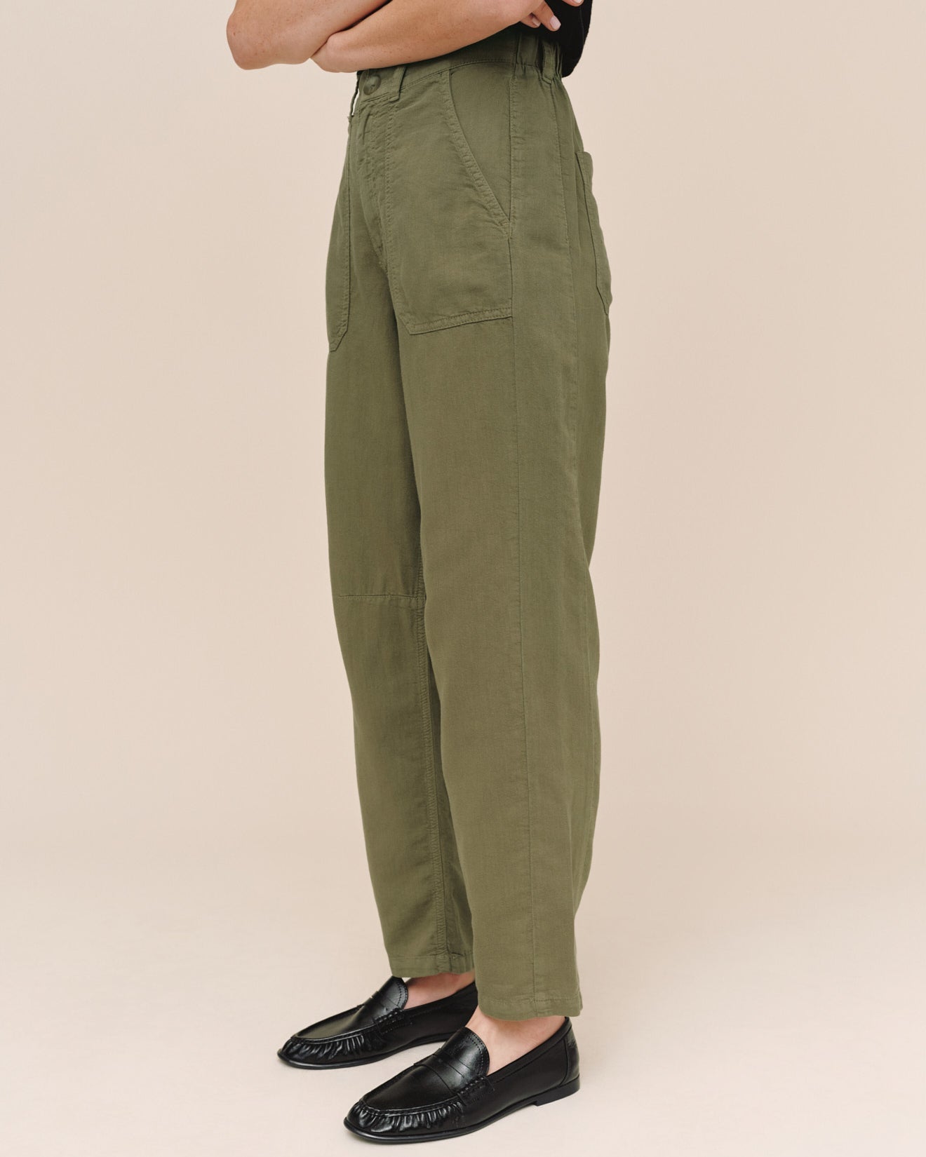 Bella Dahl Porkchop Darted Knee Pant - Olive Green
