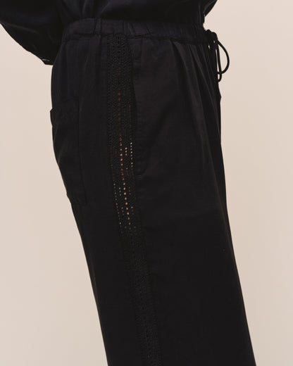 Bella Dahl Side Seam Trim Pant - Black