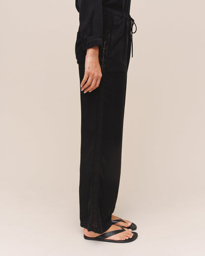 Bella Dahl Side Seam Trim Pant - Black