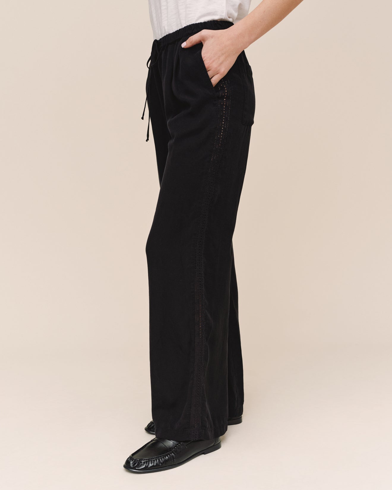 Bella Dahl Side Seam Trim Pant - Black