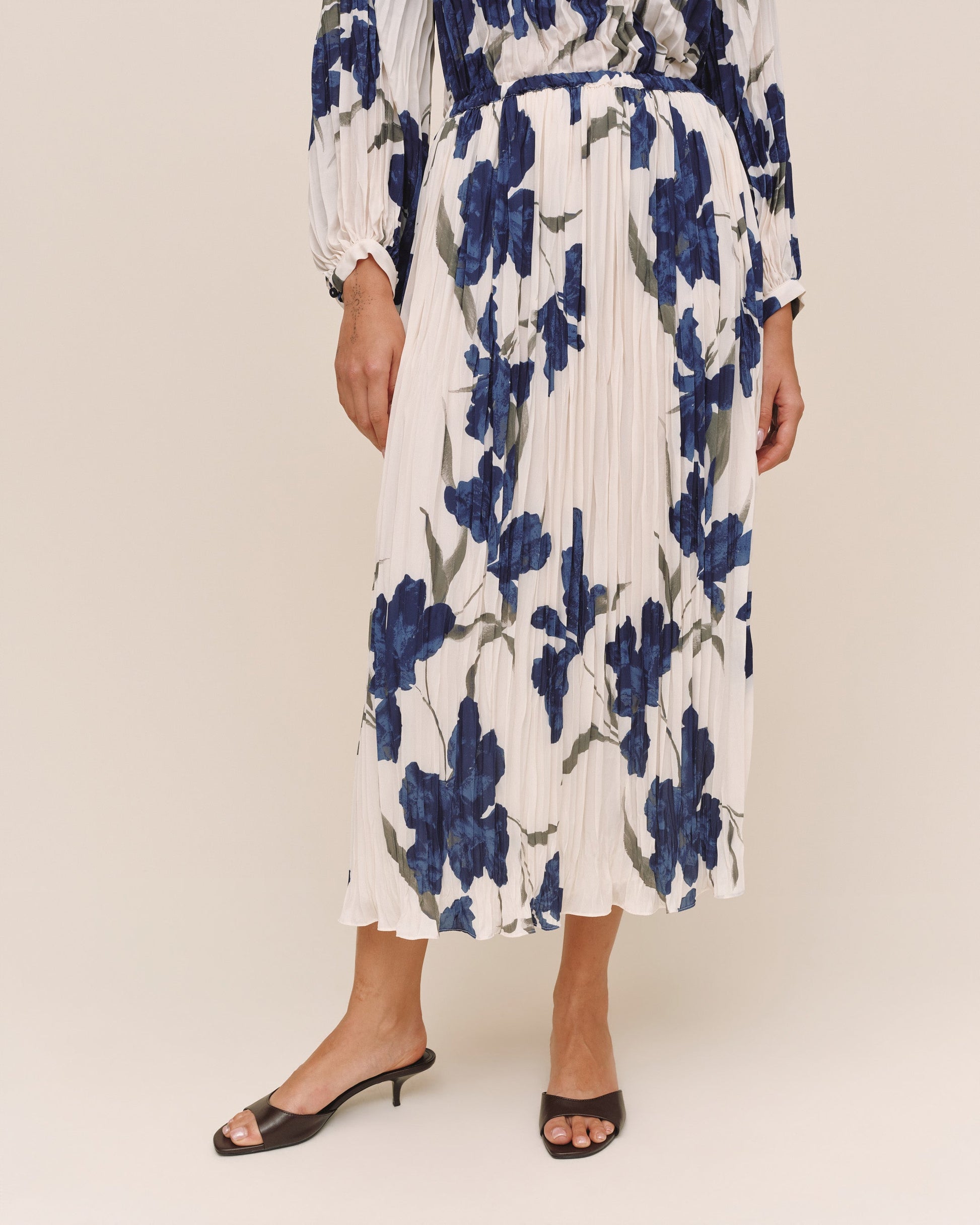 Bella Dahl Pleated Skirt - Indigo Iris Print