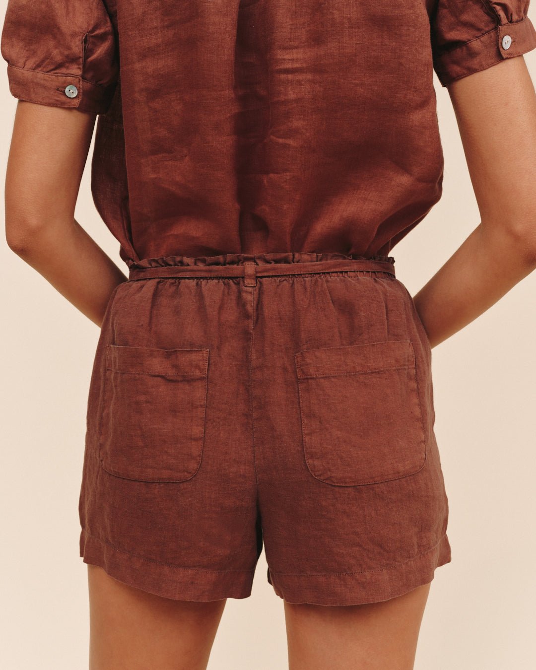 Bella Dahl Double Pleat Tie Short - Sea Glass Brown