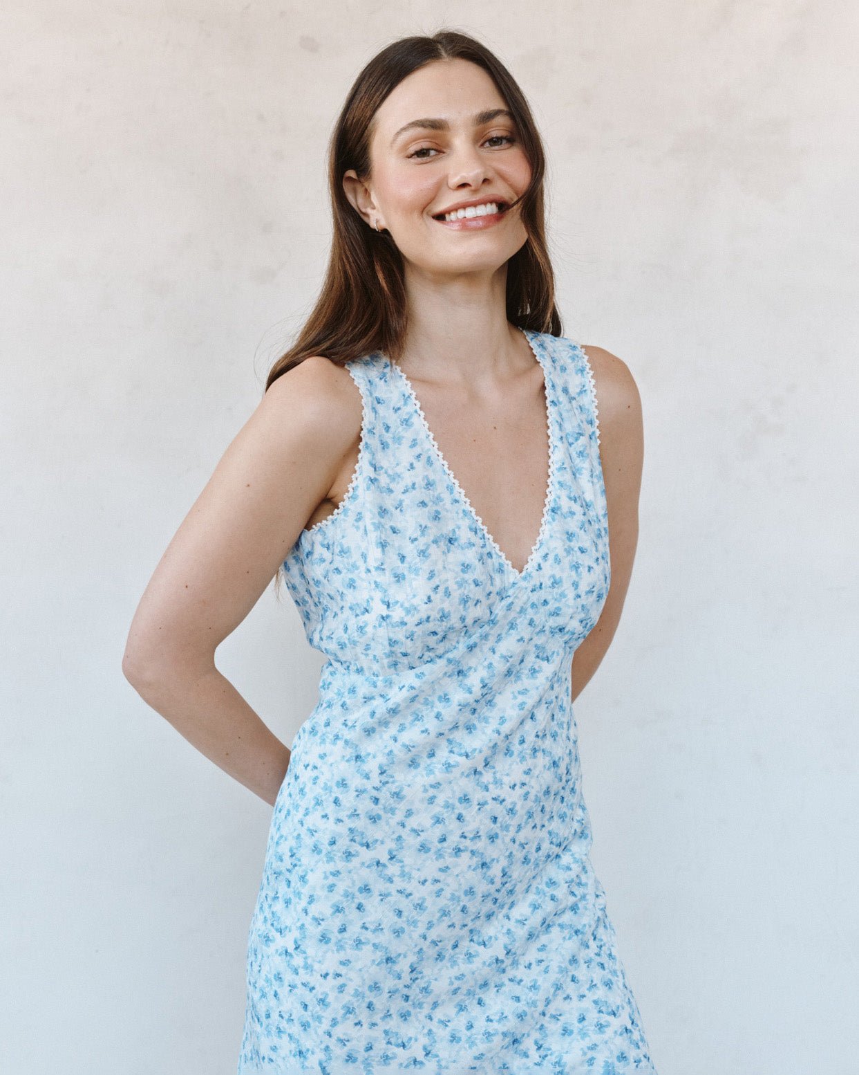 Bella Dahl V-Neck Tie Back Bias Midi Dress - Blue Ditsy Floral Print
