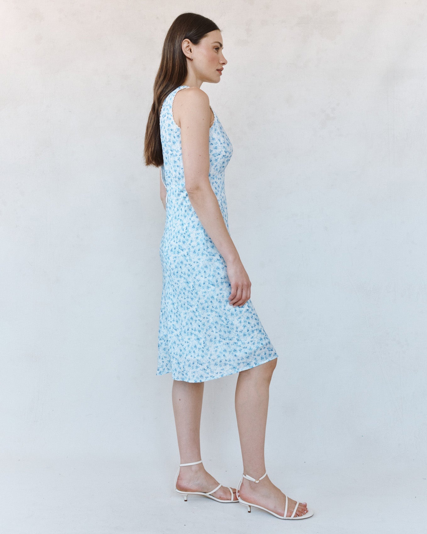 Bella Dahl V-Neck Tie Back Bias Midi Dress - Blue Ditsy Floral Print