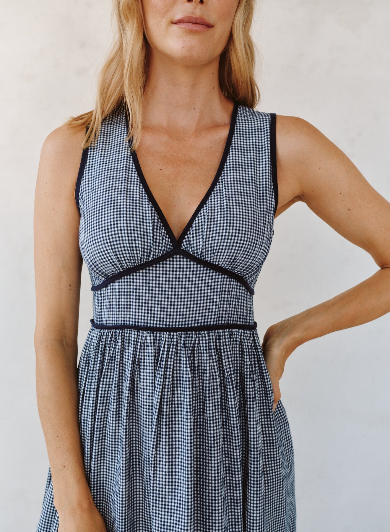 Bella Dahl Fit & Flare V Neck Midi Dress - Navy Micro Gingham