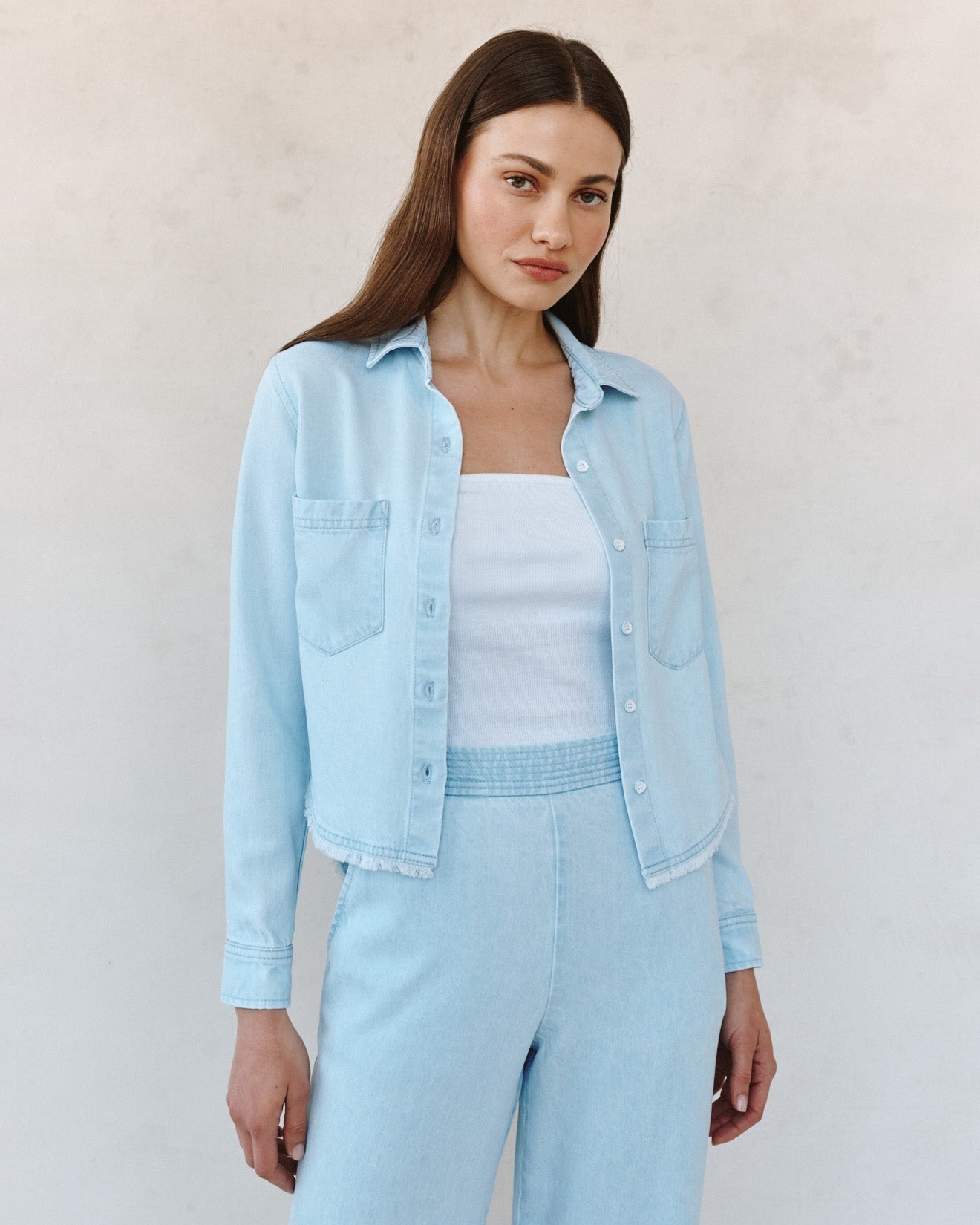 Bella Dahl Two Pocket Fray Hem Shirt - Coastal Fade Wash