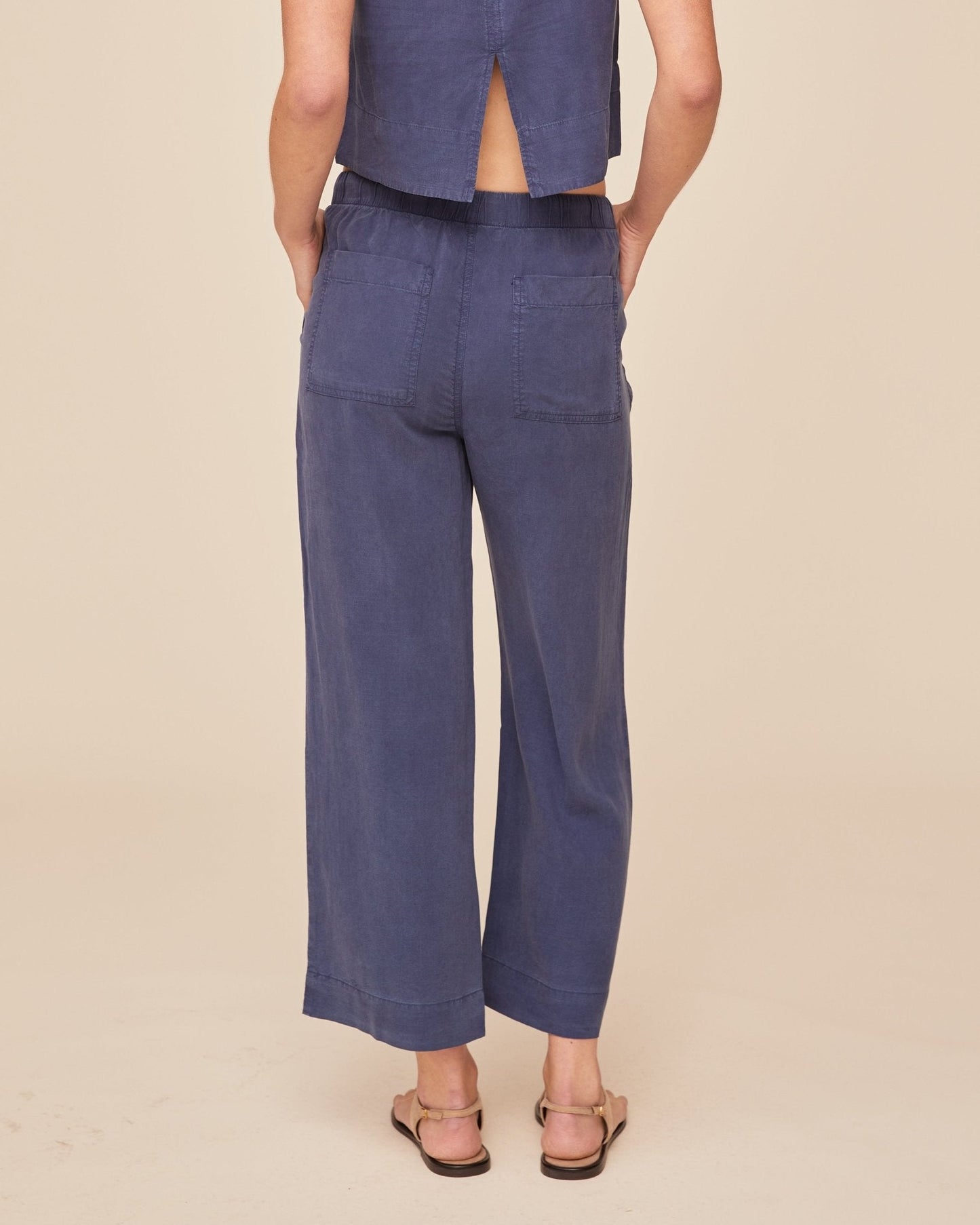 Bella Dahl Easy Pocket Wide Leg Crop - Midnight Surf