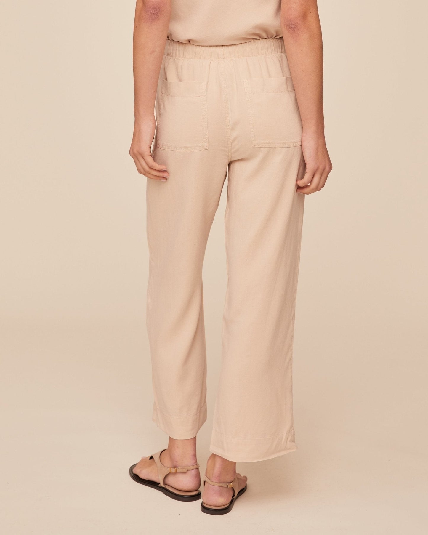 Bella Dahl Easy Pocket Wide Leg Crop - Linen Sand