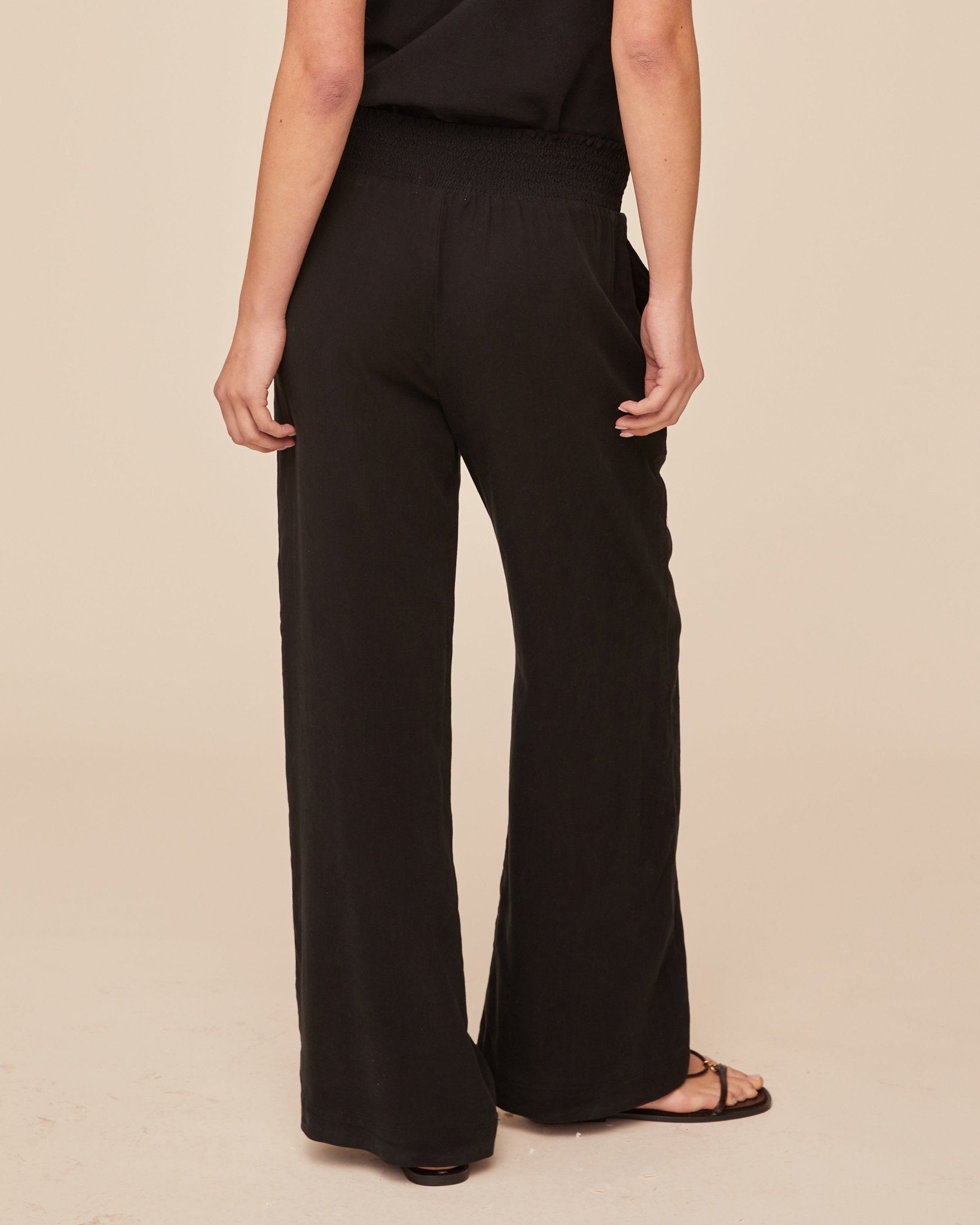 Bella Dahl Smocked Waist Wide Leg Pants in Vintage Black - Bella Dahl