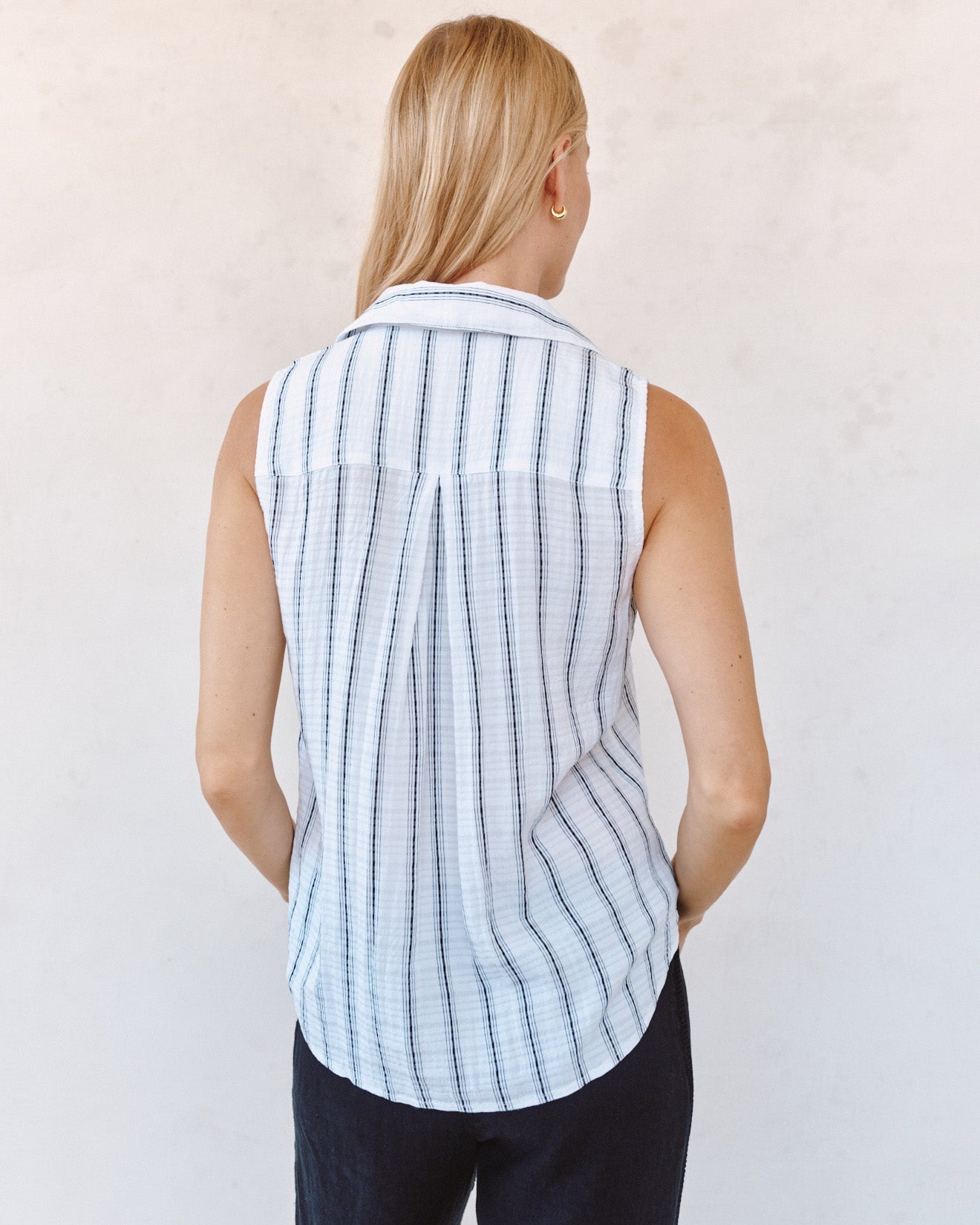 Bella Dahl Sleeveless Pullover - Black & White Shadow Stripe