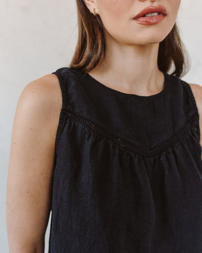 Bella Dahl Sleeveless Trimmed Yoke Seam Top - Black