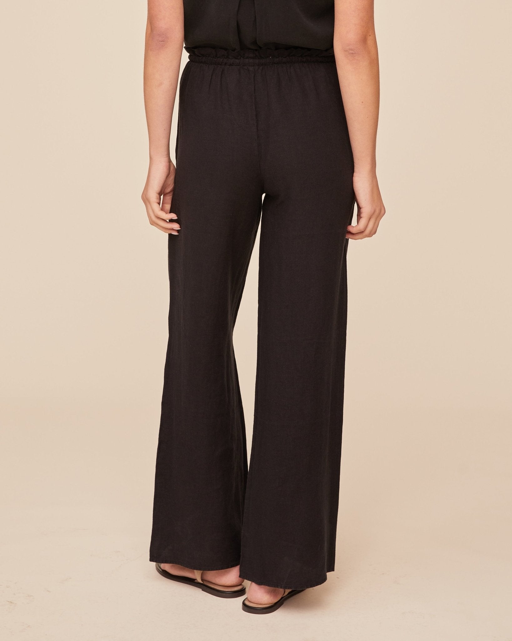 Bella Dahl Ruffle Waist Wide Leg Pant - Black