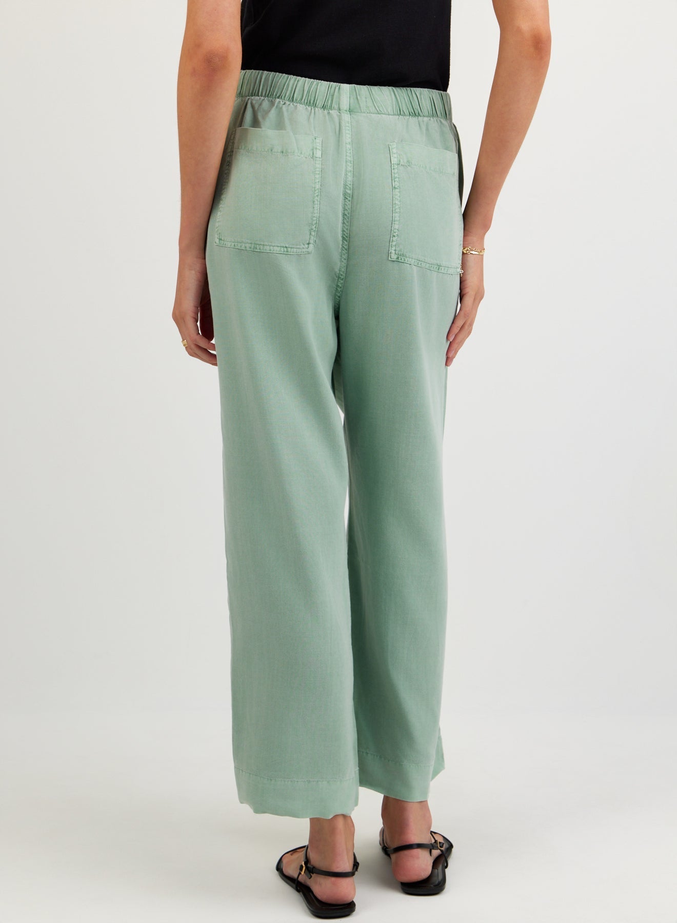 Bella Dahl Easy Pocket Wide Leg Crop - Oasis Green