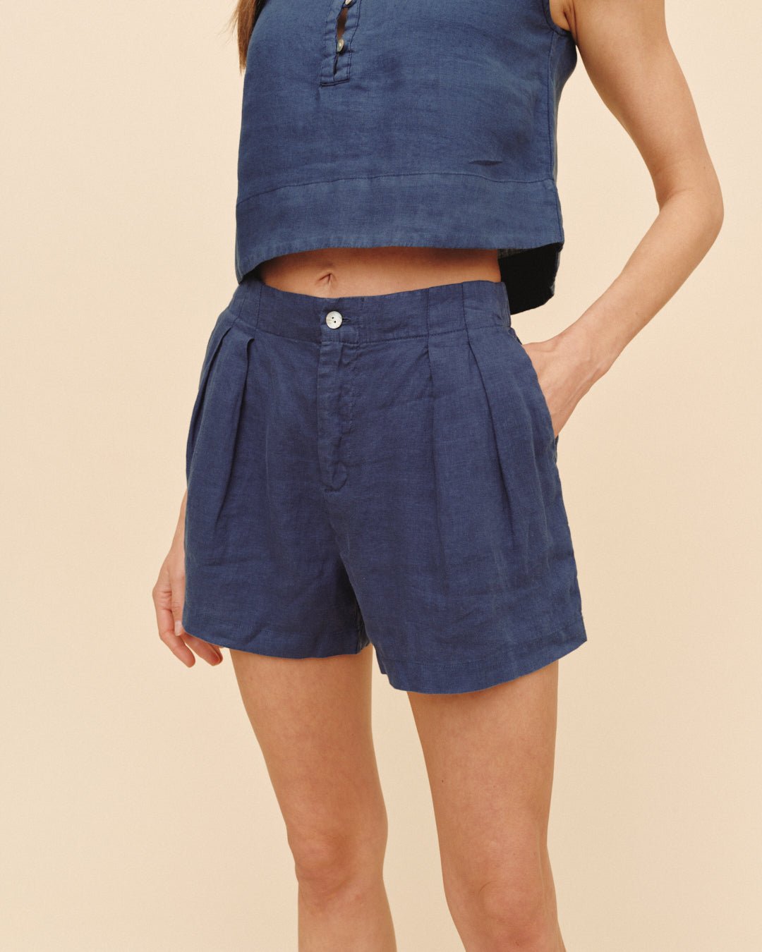 Bella Dahl Double Pleat Short - Midnight Surf