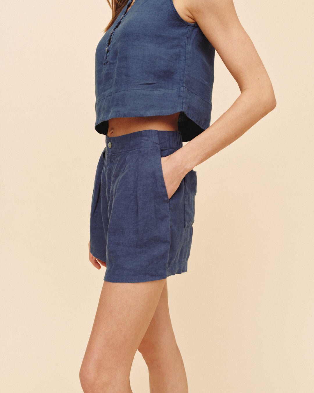 Bella Dahl Double Pleat Short - Midnight Surf